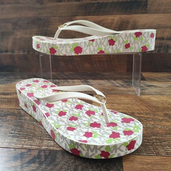 Michael Kors Women’s Bedford Signature White Floral Wedge Thong Sandals Sz 10 - Picture 1 of 8
